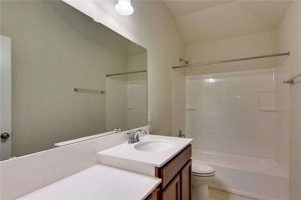 15900 Cessida St - Photo 26