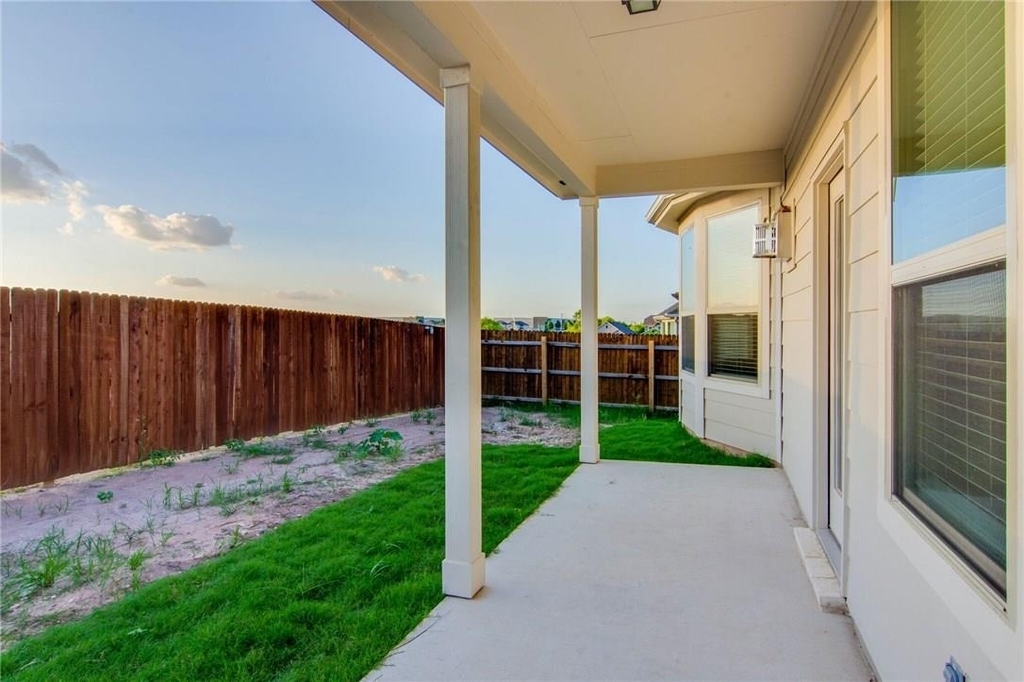 15900 Cessida St - Photo 31