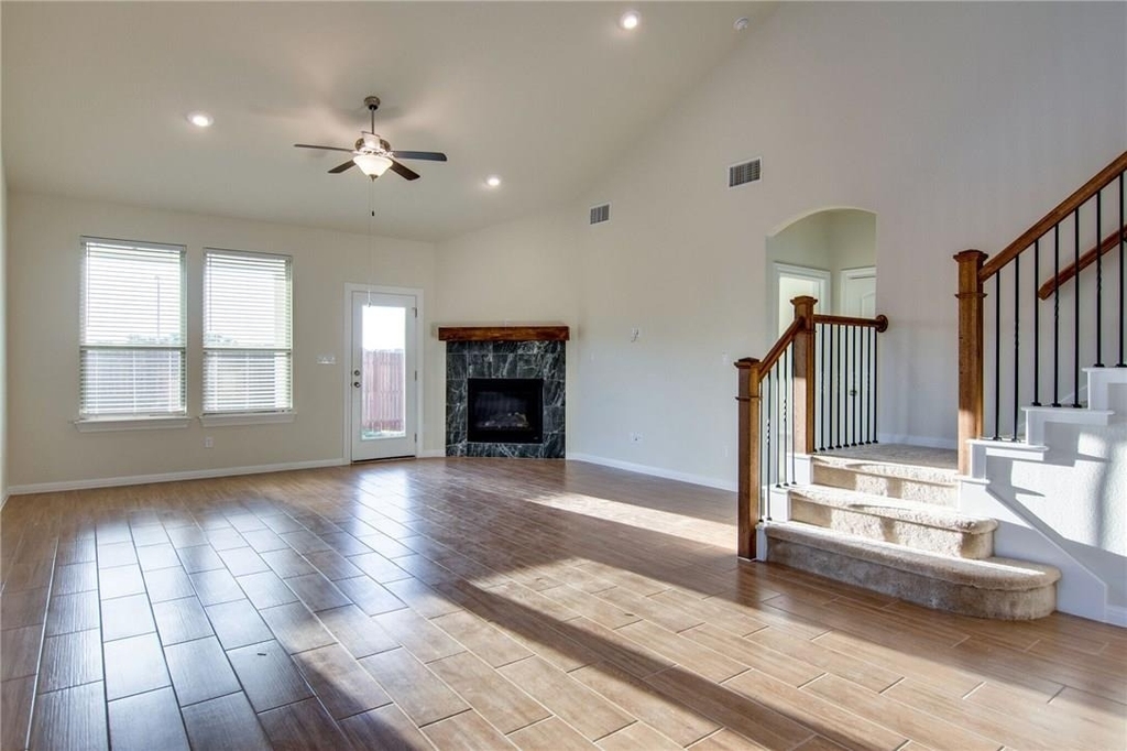 15900 Cessida St - Photo 15