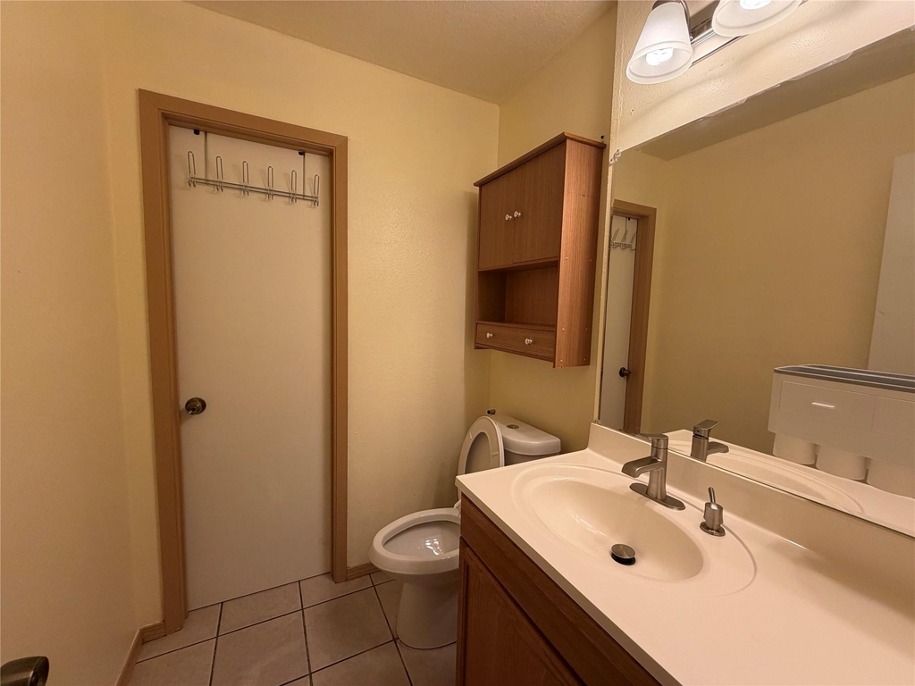 1200 Warrington Dr - Photo 8