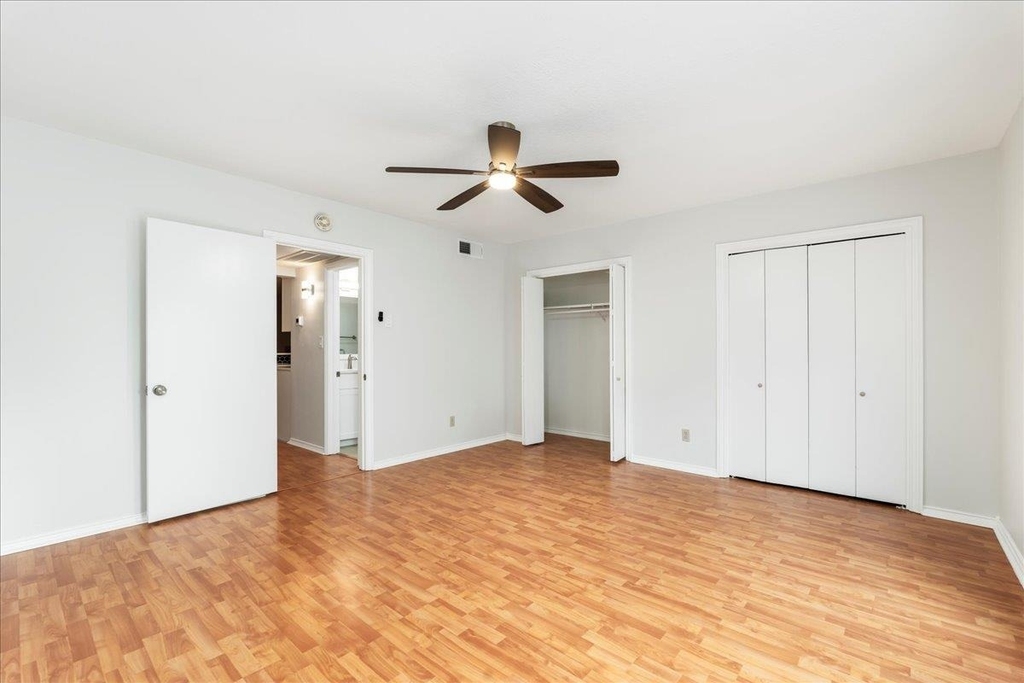 505 W 7th St - Photo 12
