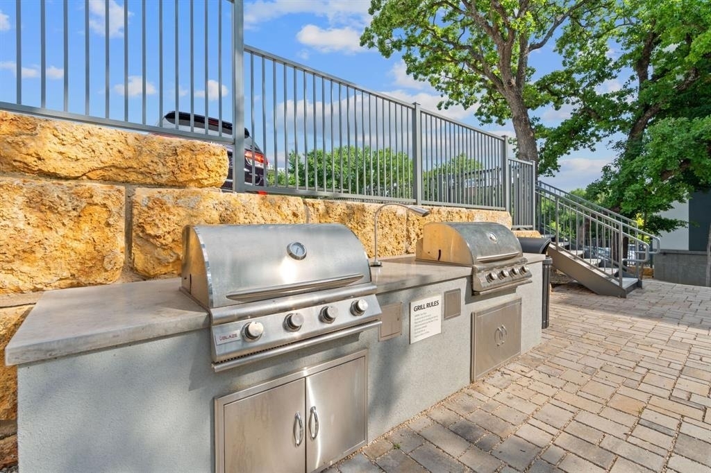 4801 Springdale Rd - Photo 26