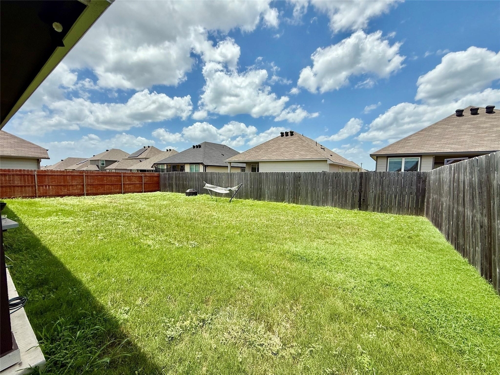 808 Fallbrook Dr - Photo 32