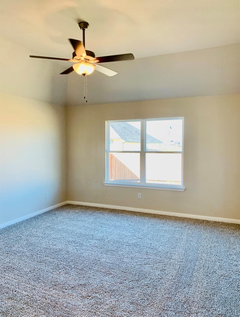 808 Fallbrook Dr - Photo 19