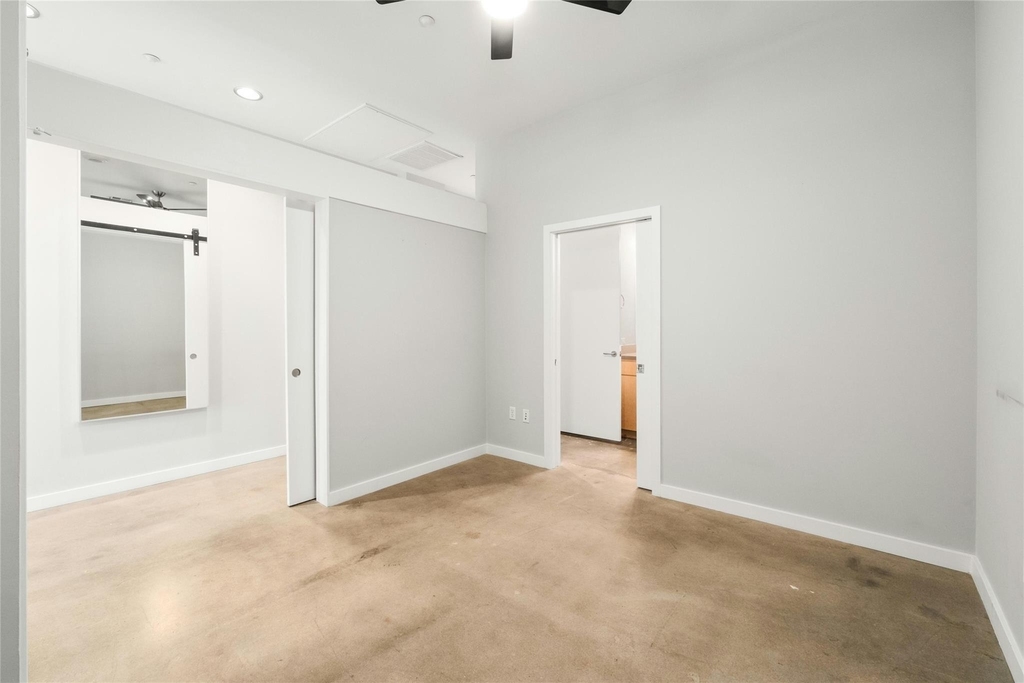 507 Sabine St - Photo 17