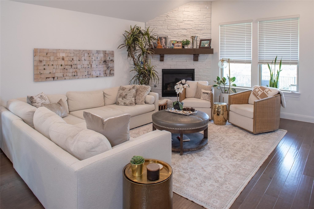 6808 Cliff Rose Dr - Photo 4
