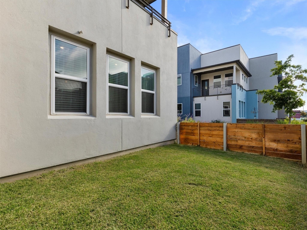 9015 Cattle Baron Path - Photo 2