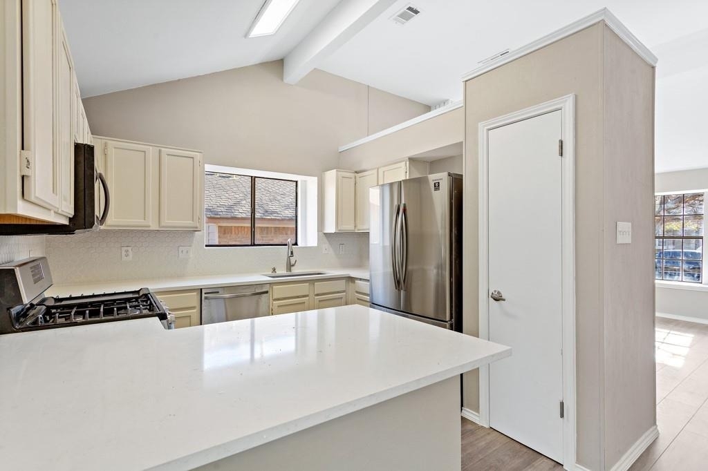 816 Clearwater Trl - Photo 5