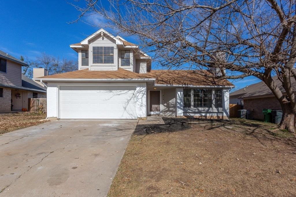 816 Clearwater Trl - Photo 0