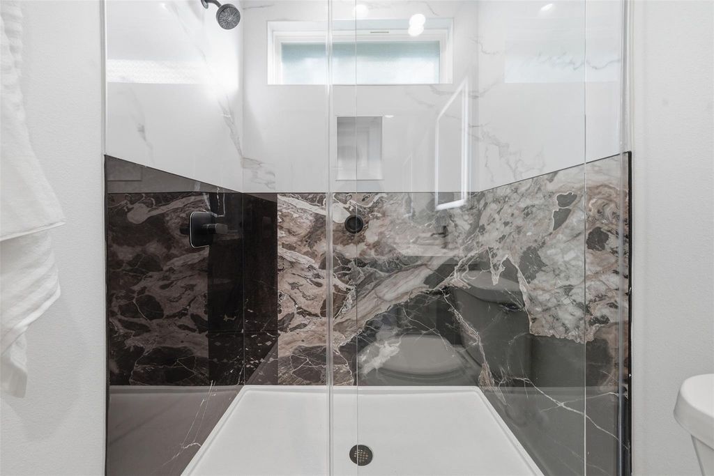 2216 Yellow Jacket Ln - Photo 15