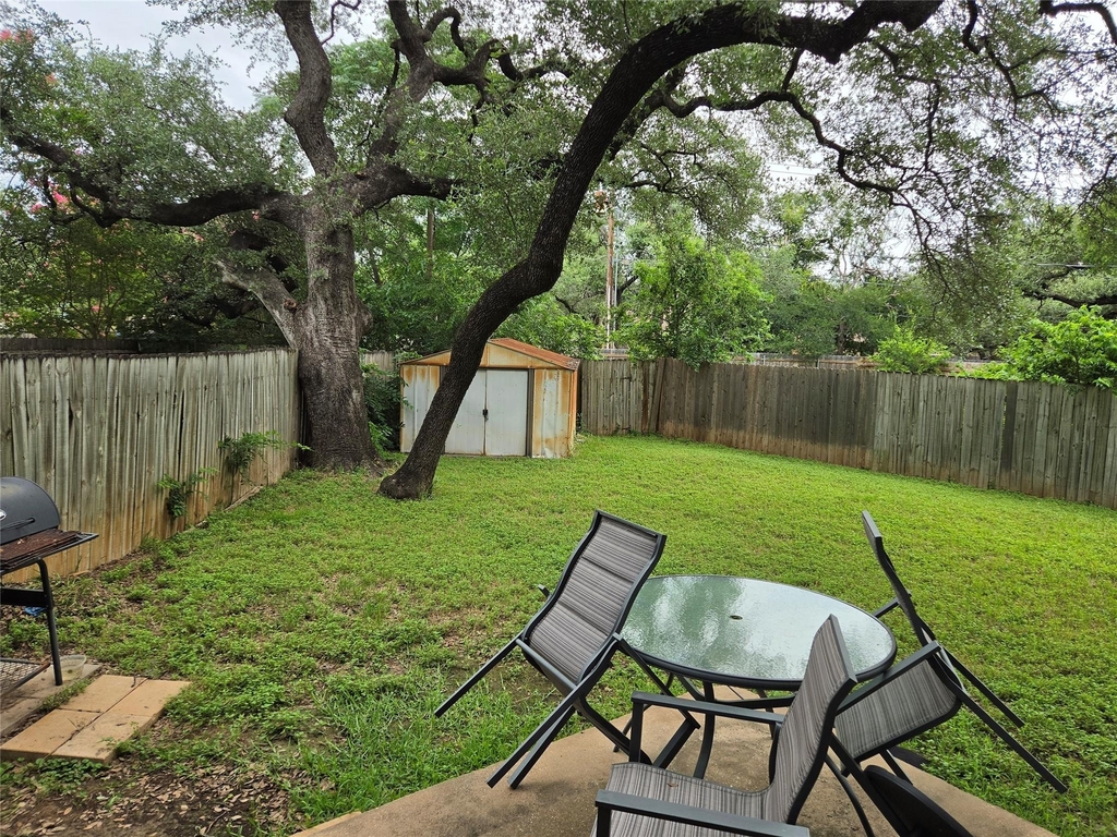 8716 Clearbrook Trl - Photo 6