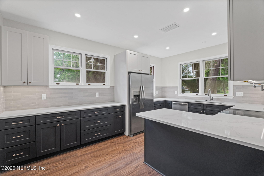 1406 Palmer Terrace - Photo 11