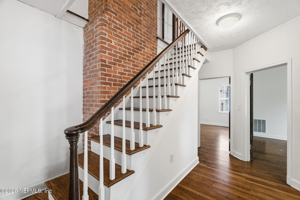 1406 Palmer Terrace - Photo 16