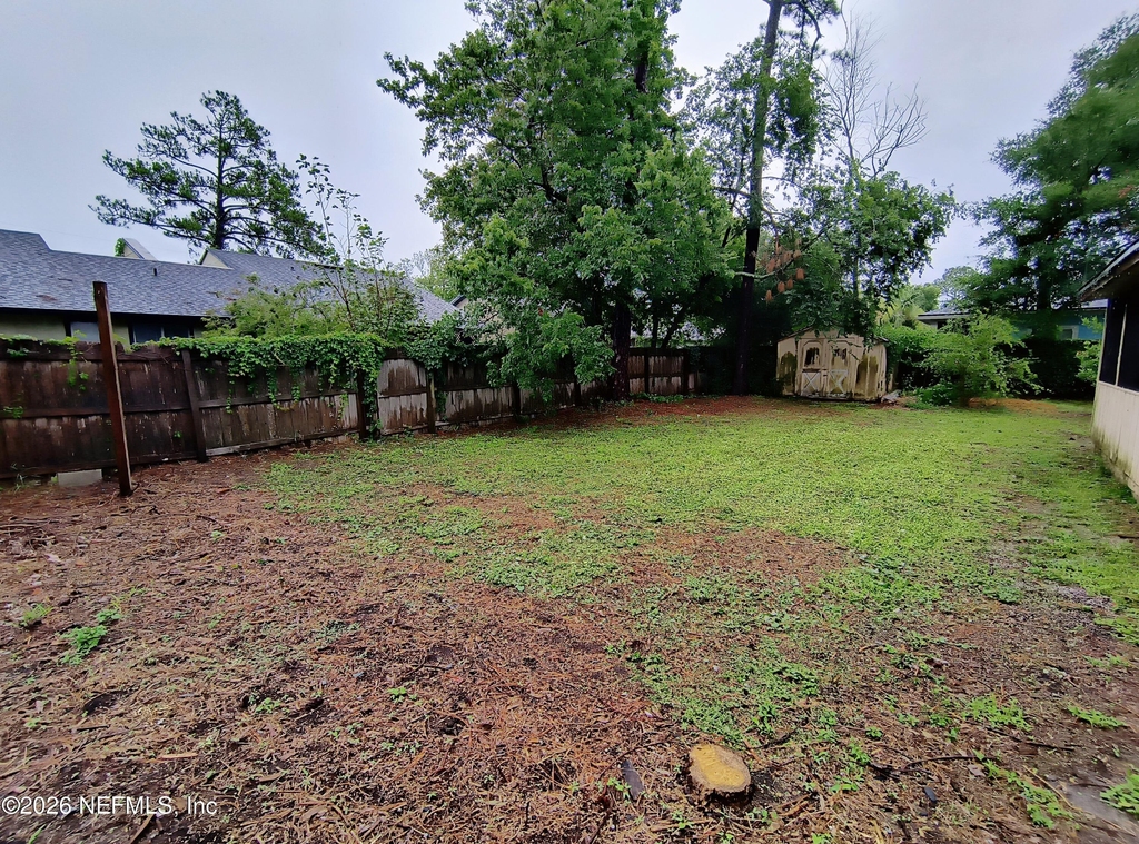 1183 Violet Street - Photo 14