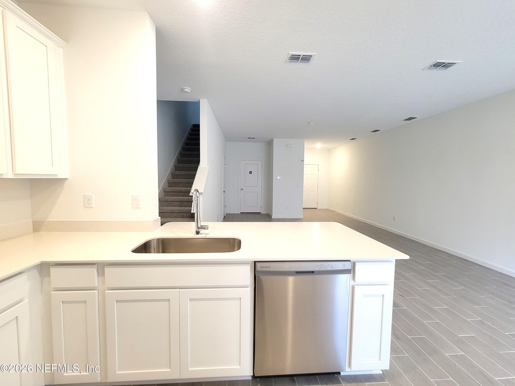 29 Craig Court - Photo 2