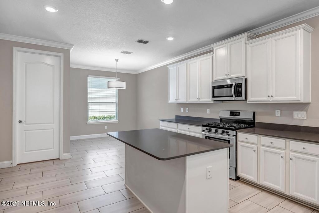 275 Renwick Parkway - Photo 9