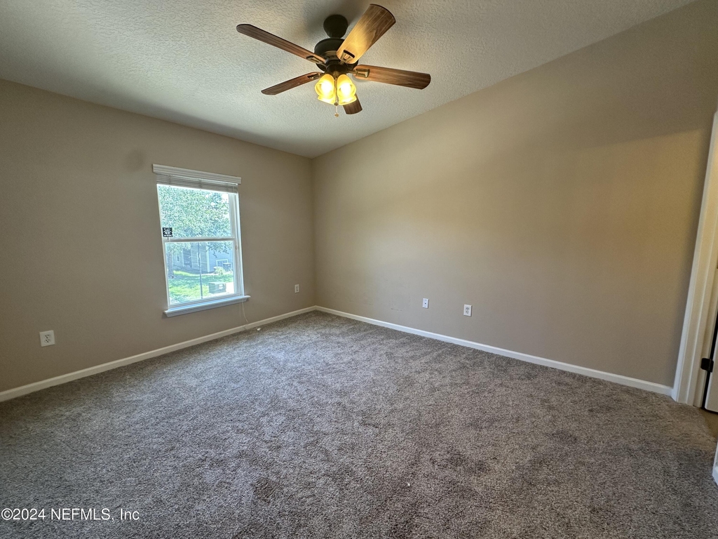 7062 Snowy Canyon Drive - Photo 8