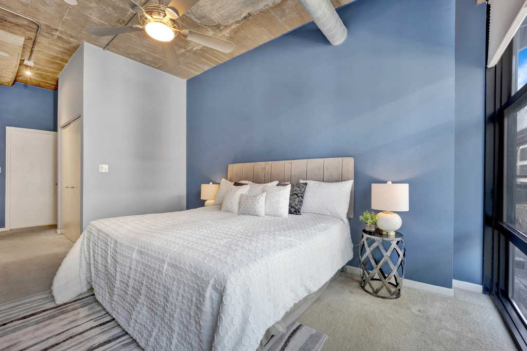 1070 W 15th Street - Photo 17