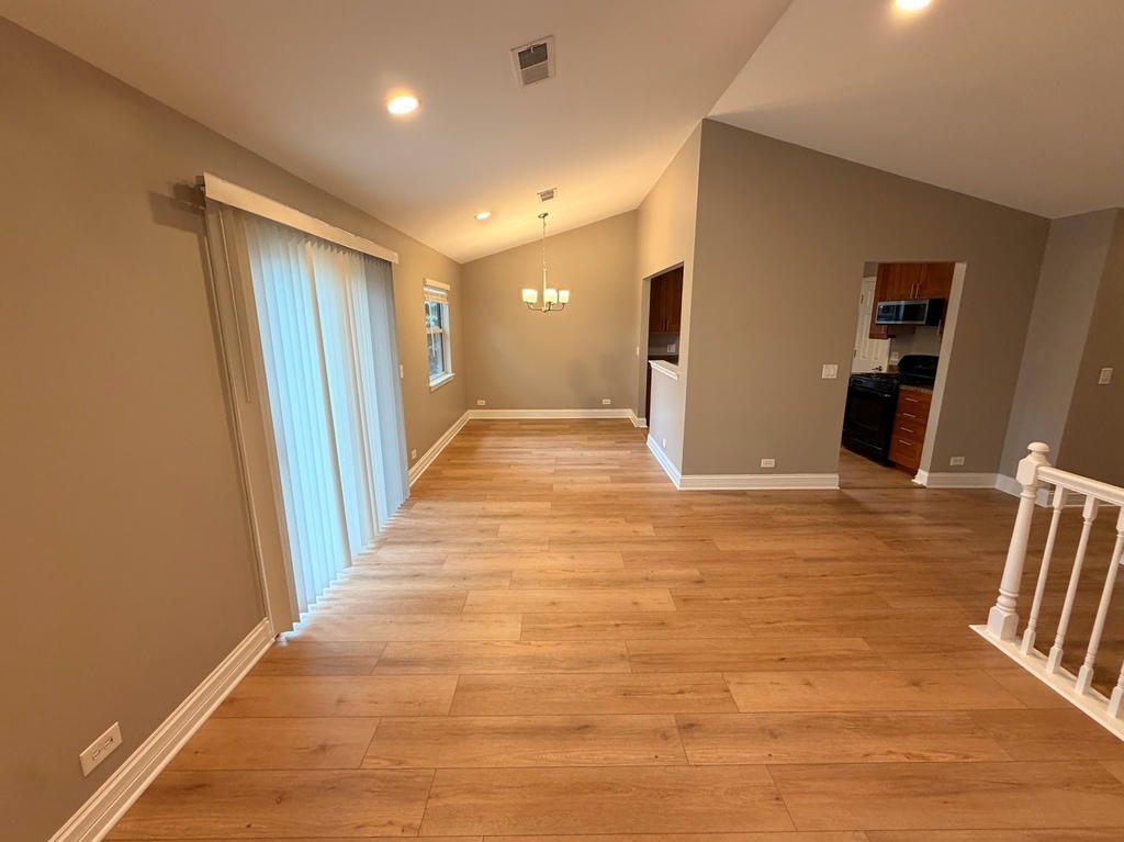 82 Holmes Way - Photo 5
