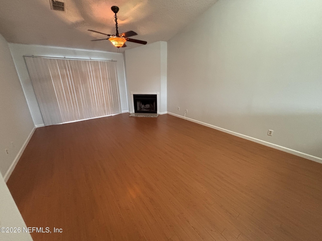 154 Governor Street - Photo 6