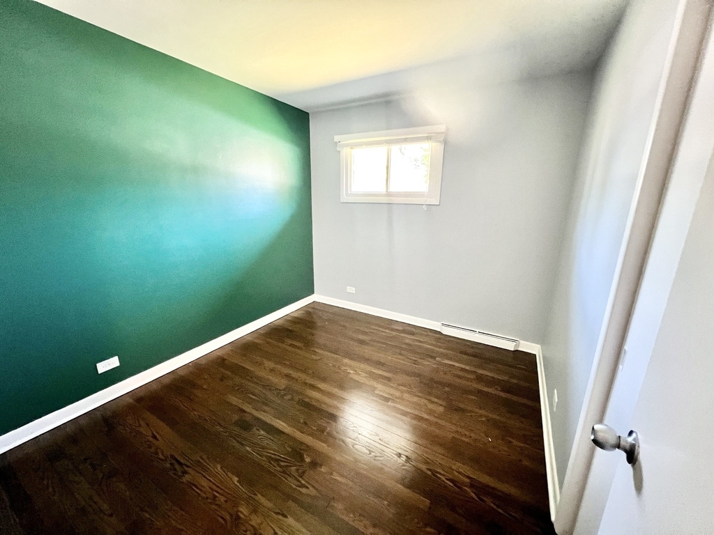 128 E Normandy Drive - Photo 11