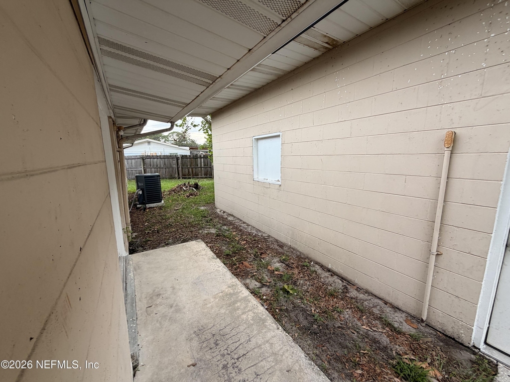 11032 Bluehill Drive - Photo 9