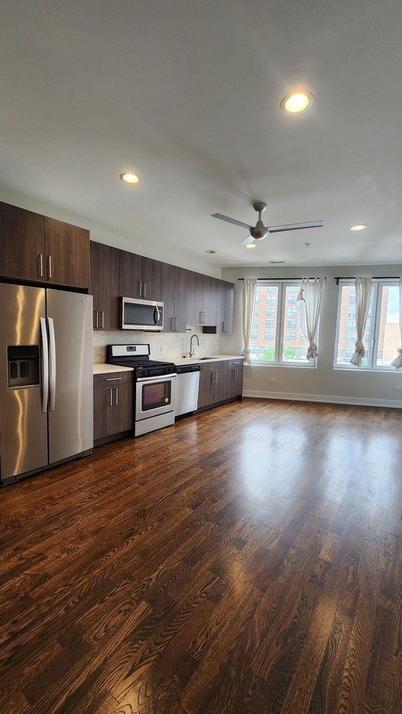 4428 N Sheridan Road - Photo 3