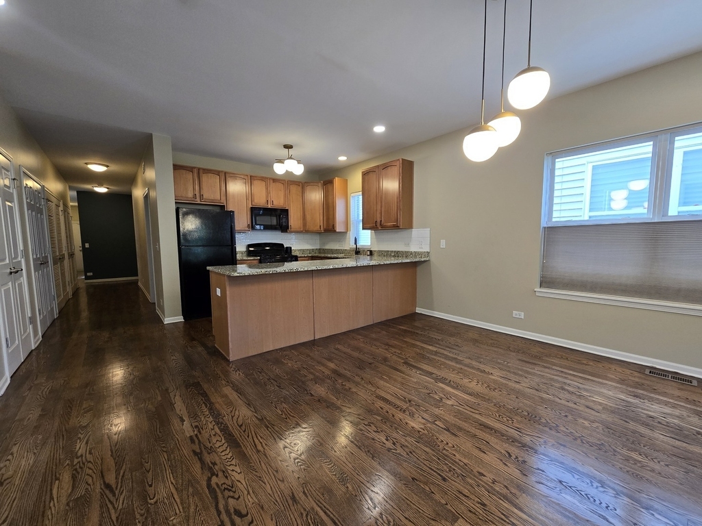 1844 N Lockwood Avenue - Photo 5
