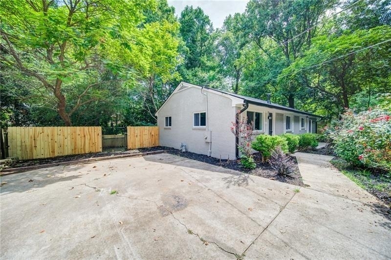 2951 Haralson Road - Photo 24