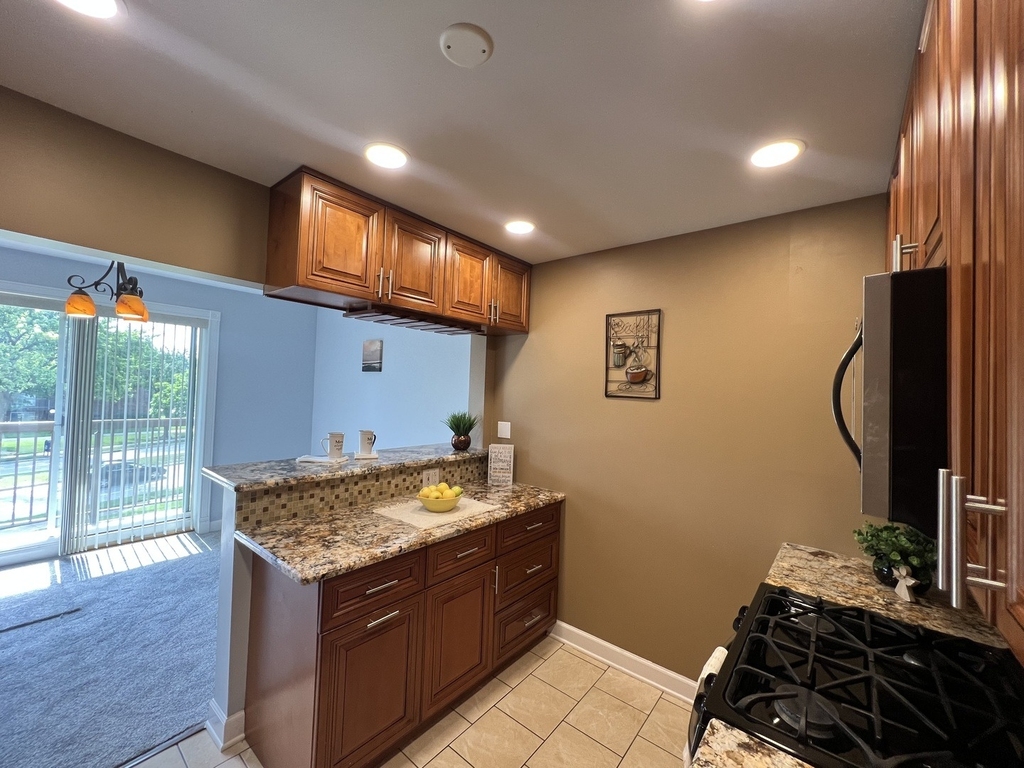 1880 Bonnie Lane - Photo 4