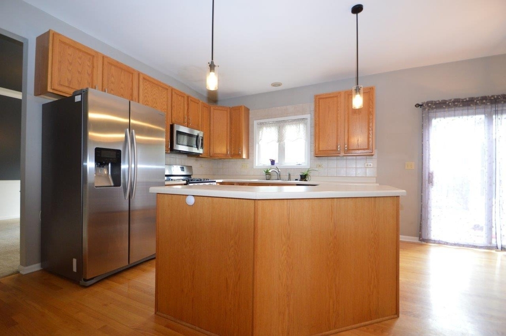 3301 Banford Circle - Photo 5