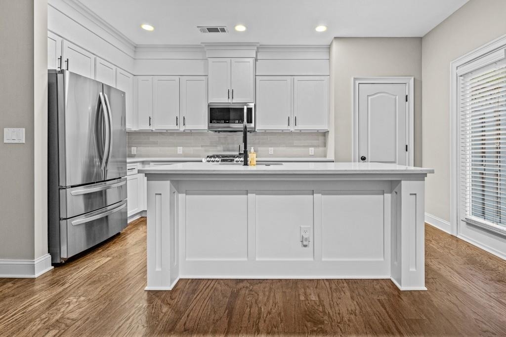 3209 Hallmark Lane - Photo 8