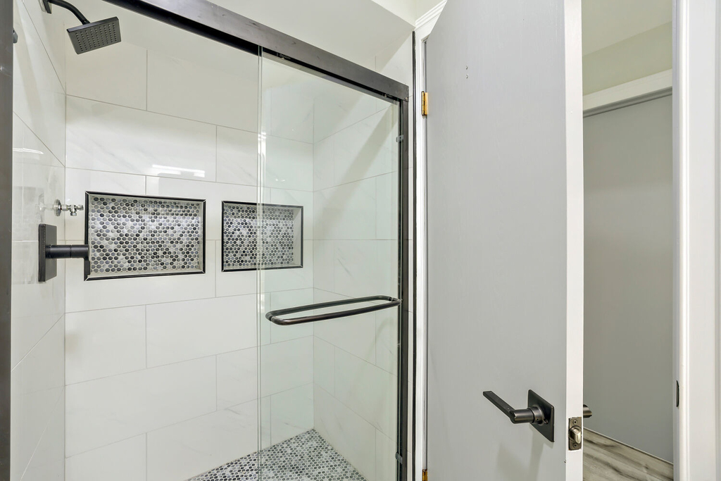 9242 Gross Point Road - Photo 10