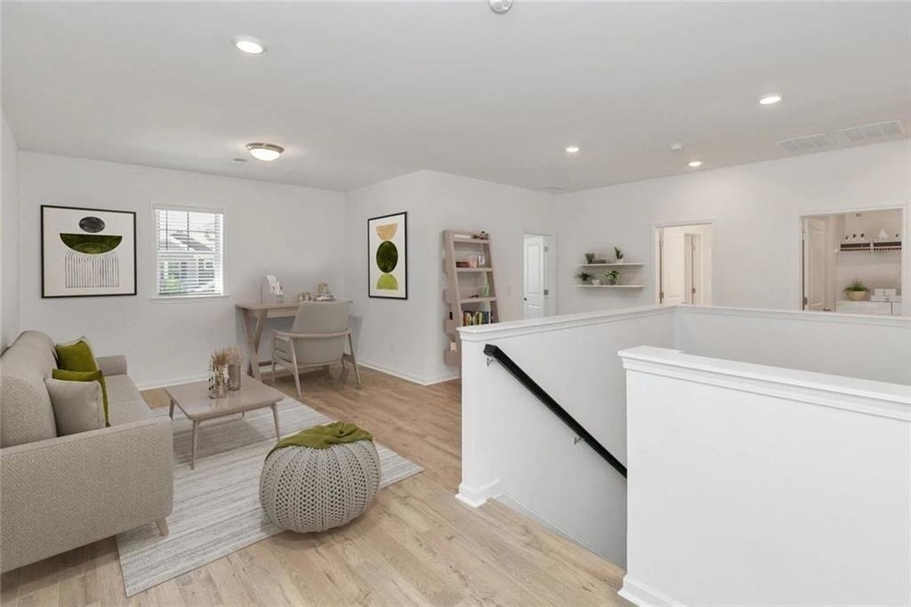 2219 Derrick Drive - Photo 4
