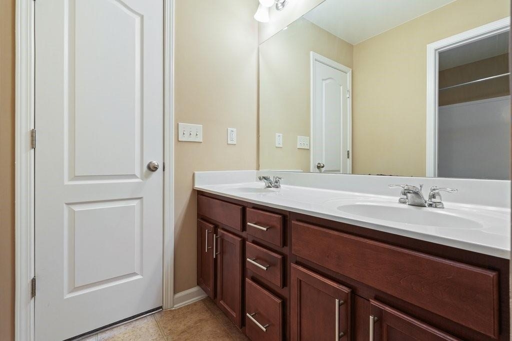 1010 Chelsey Way - Photo 34