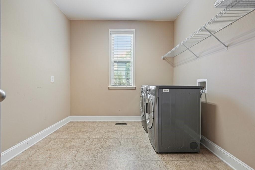 1010 Chelsey Way - Photo 18