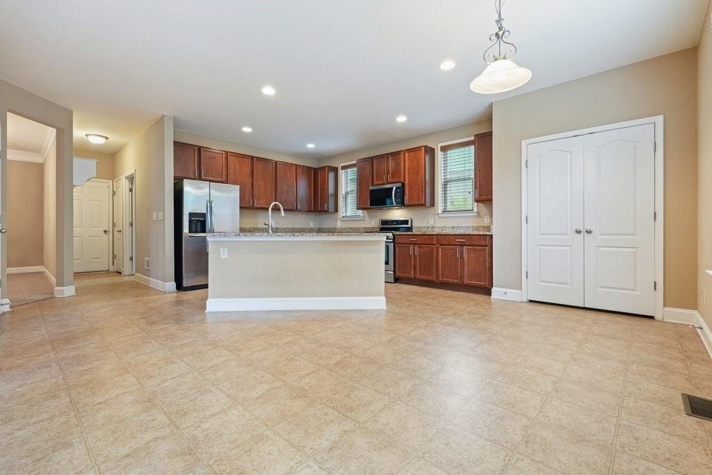 1010 Chelsey Way - Photo 12