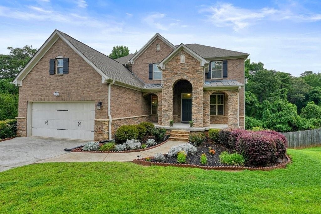 1010 Chelsey Way - Photo 1