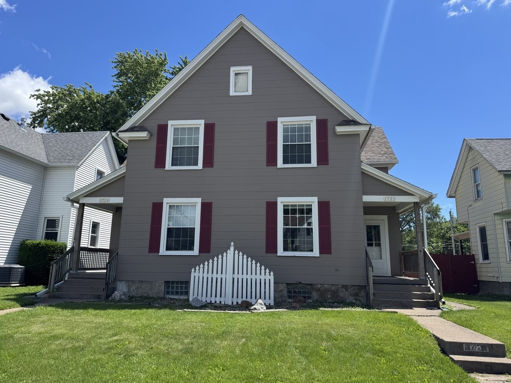 1721 W 16th Street - Photo 0