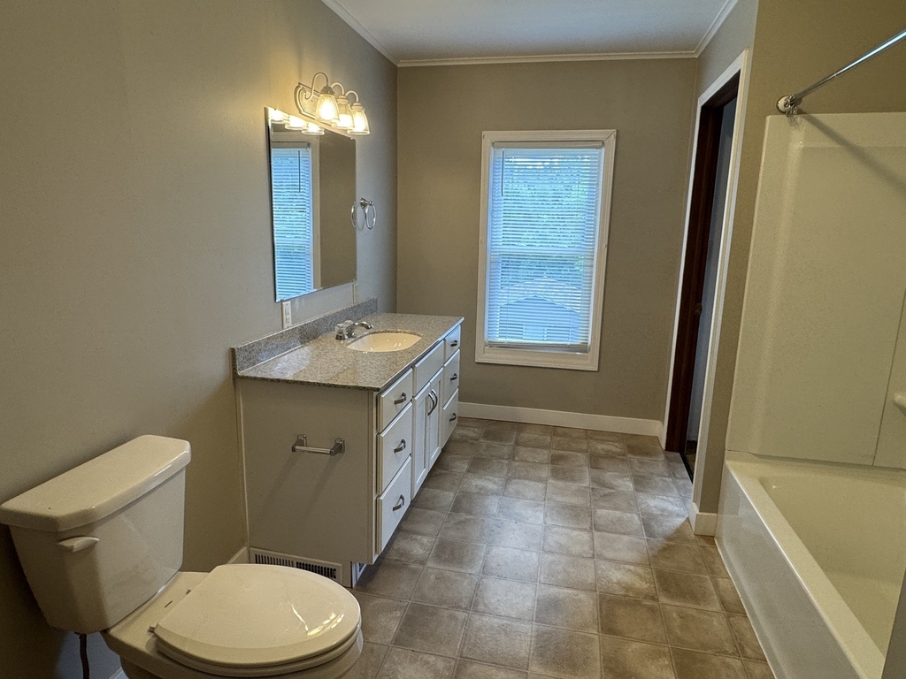 1721 W 16th Street - Photo 11