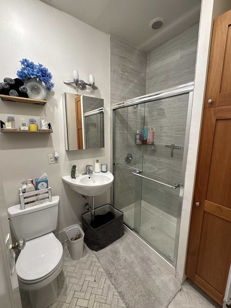 408 W Briar Place - Photo 8