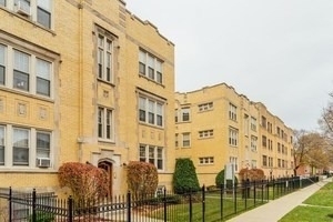 5060 N Wolcott Avenue - Photo 0