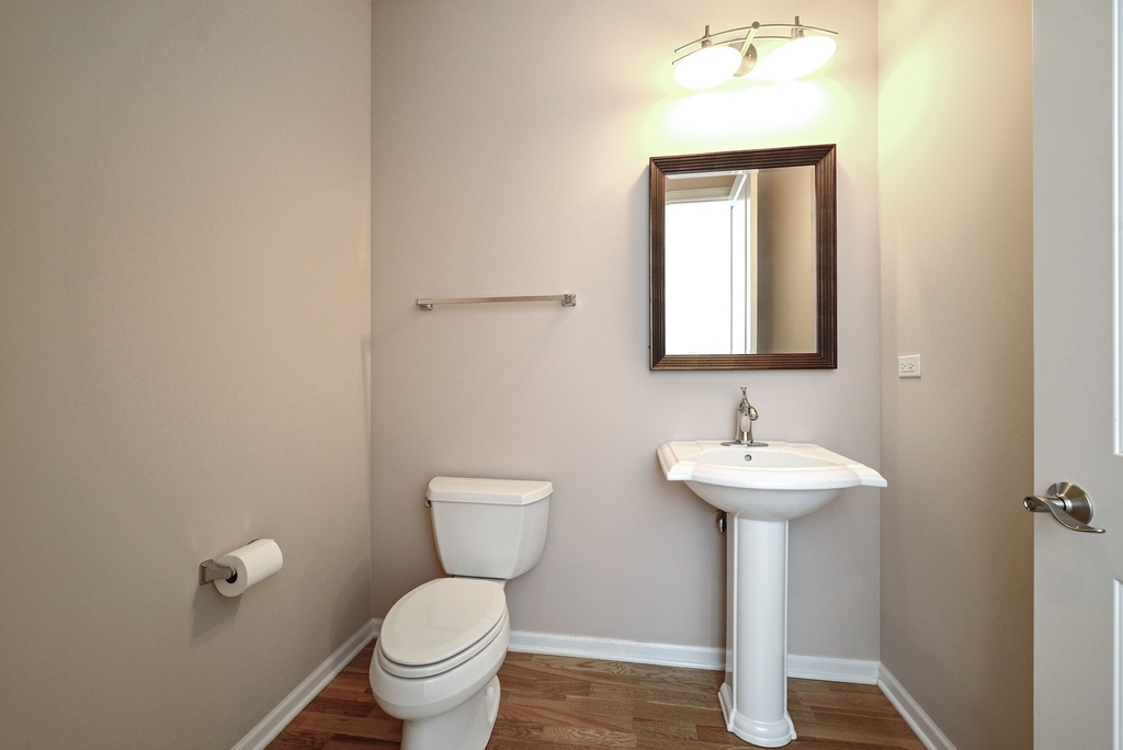 850 Village Center Drive - Photo 5
