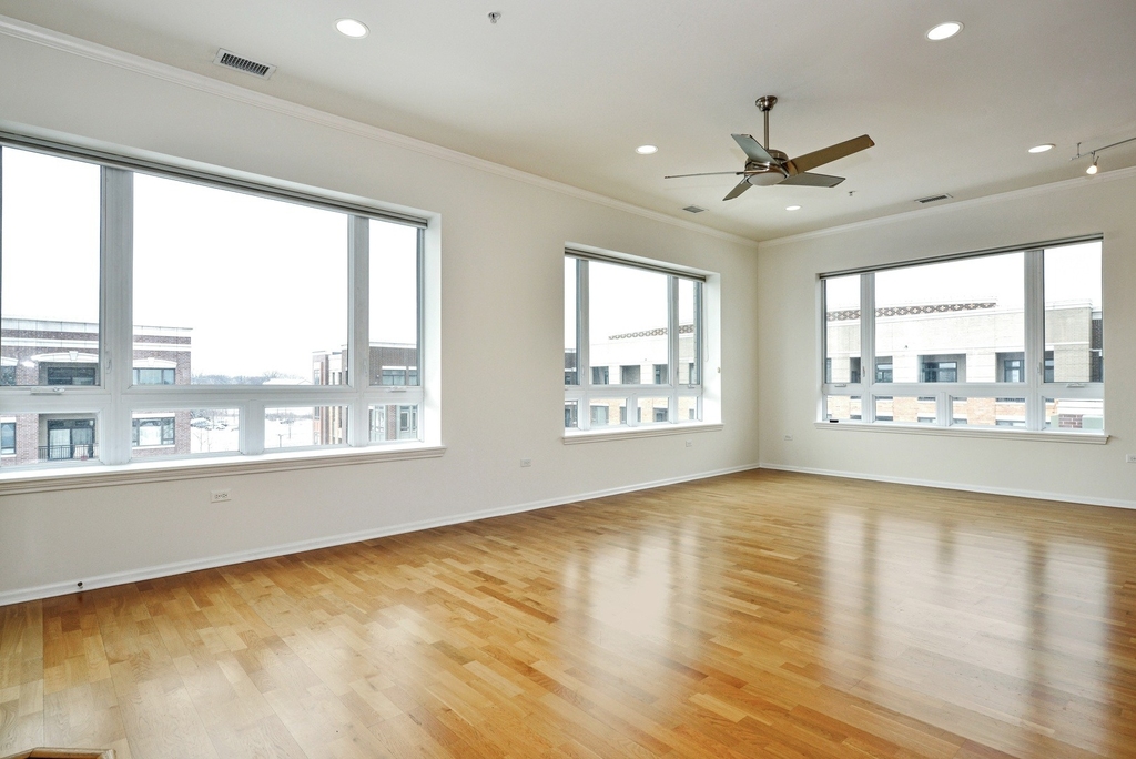 850 Village Center Drive - Photo 2