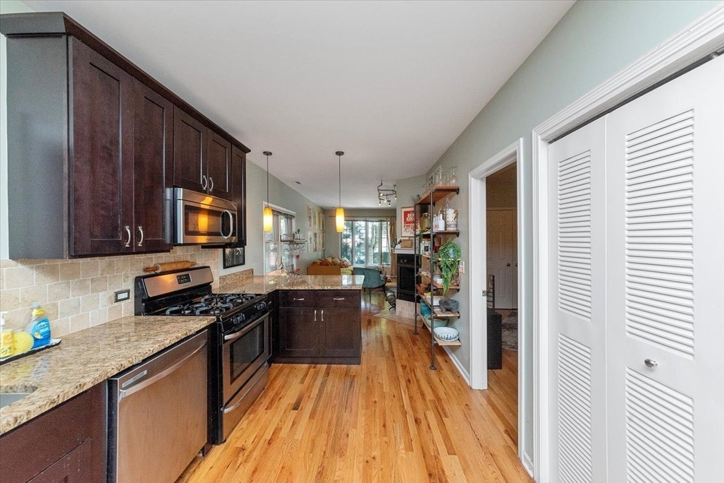 1510 N Elk Grove Avenue - Photo 12