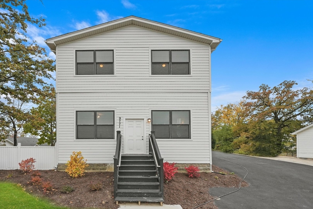 9771 W 143rd Street - Photo 0