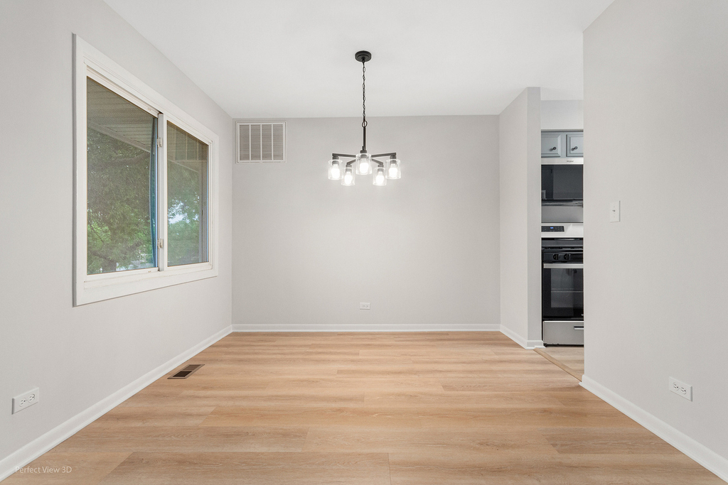 3008 Roberts Drive - Photo 4