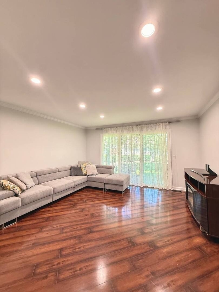 1168 Middlebury Lane - Photo 6
