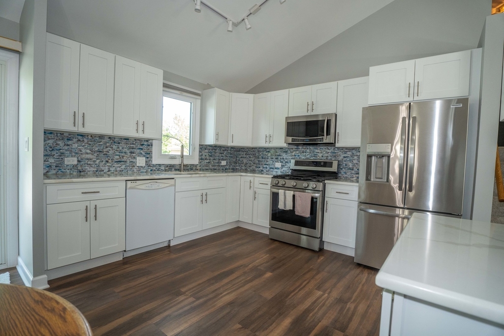 16409 Winding Creek Road - Photo 7