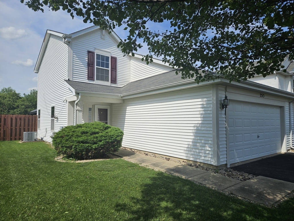 2513 Sumac Drive - Photo 0